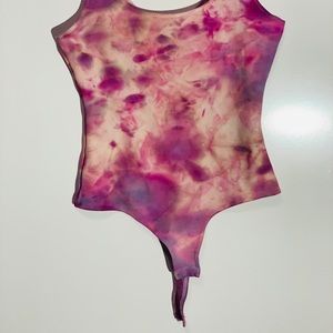 Bodysuit tie dye.